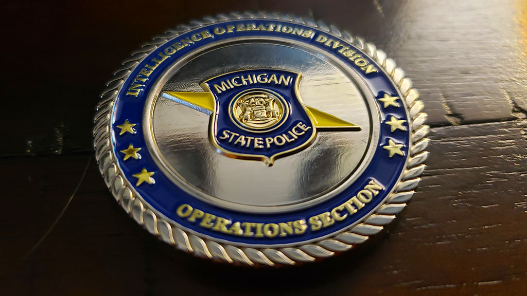 intelligence operation division coin back